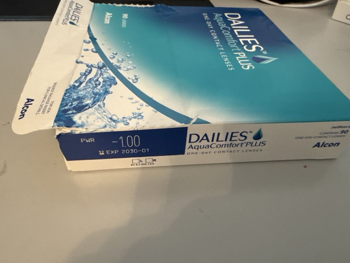 Kontaktlinsen: Kontaktlinsen  – Neu und originalverpackt aus baar von namibsydney 2