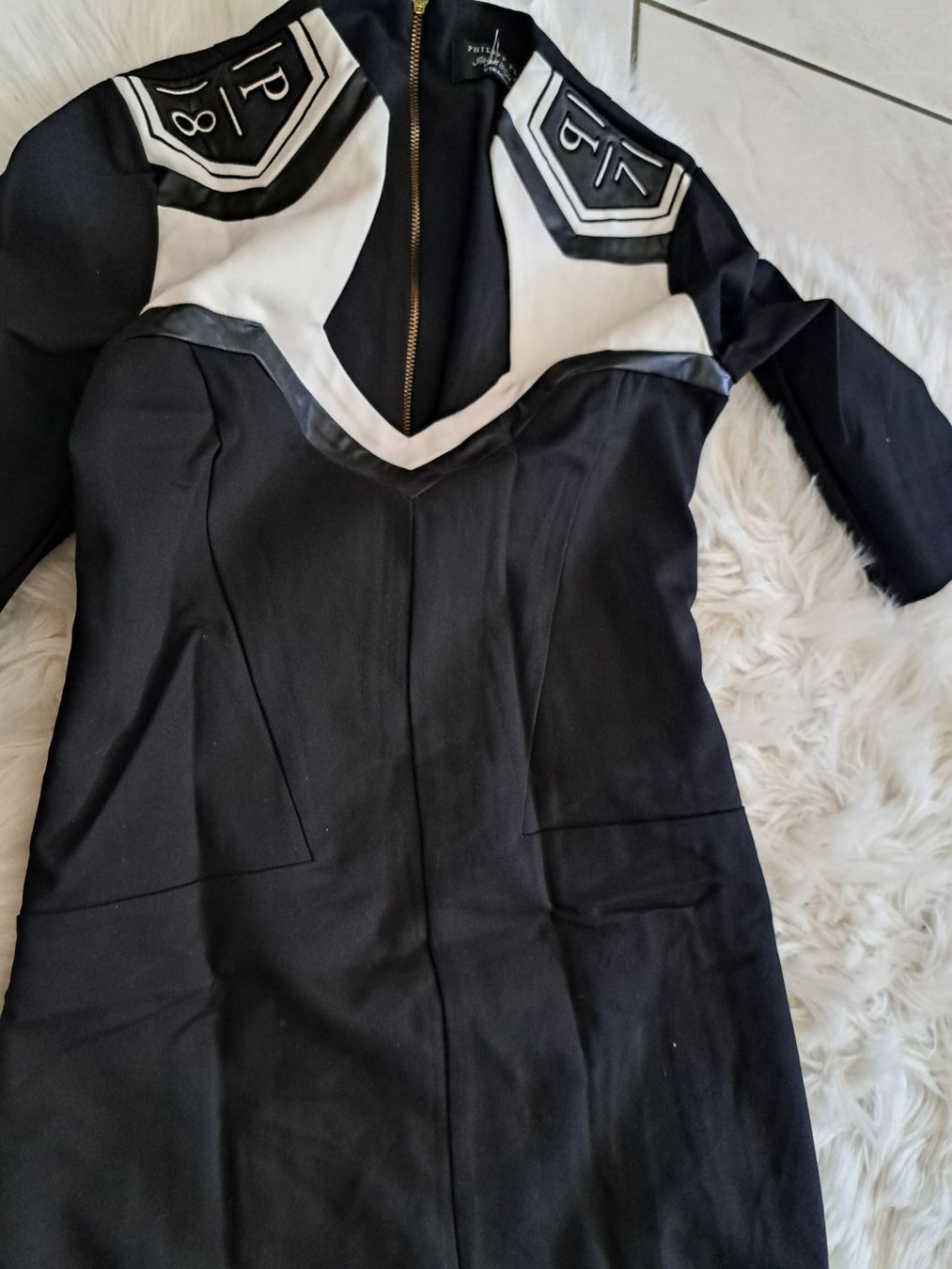 Philipp Plein Vestiti: Schwarzes Kleid Philipp Plein – Usato da Saas Grund venduto da IvanaXY 3