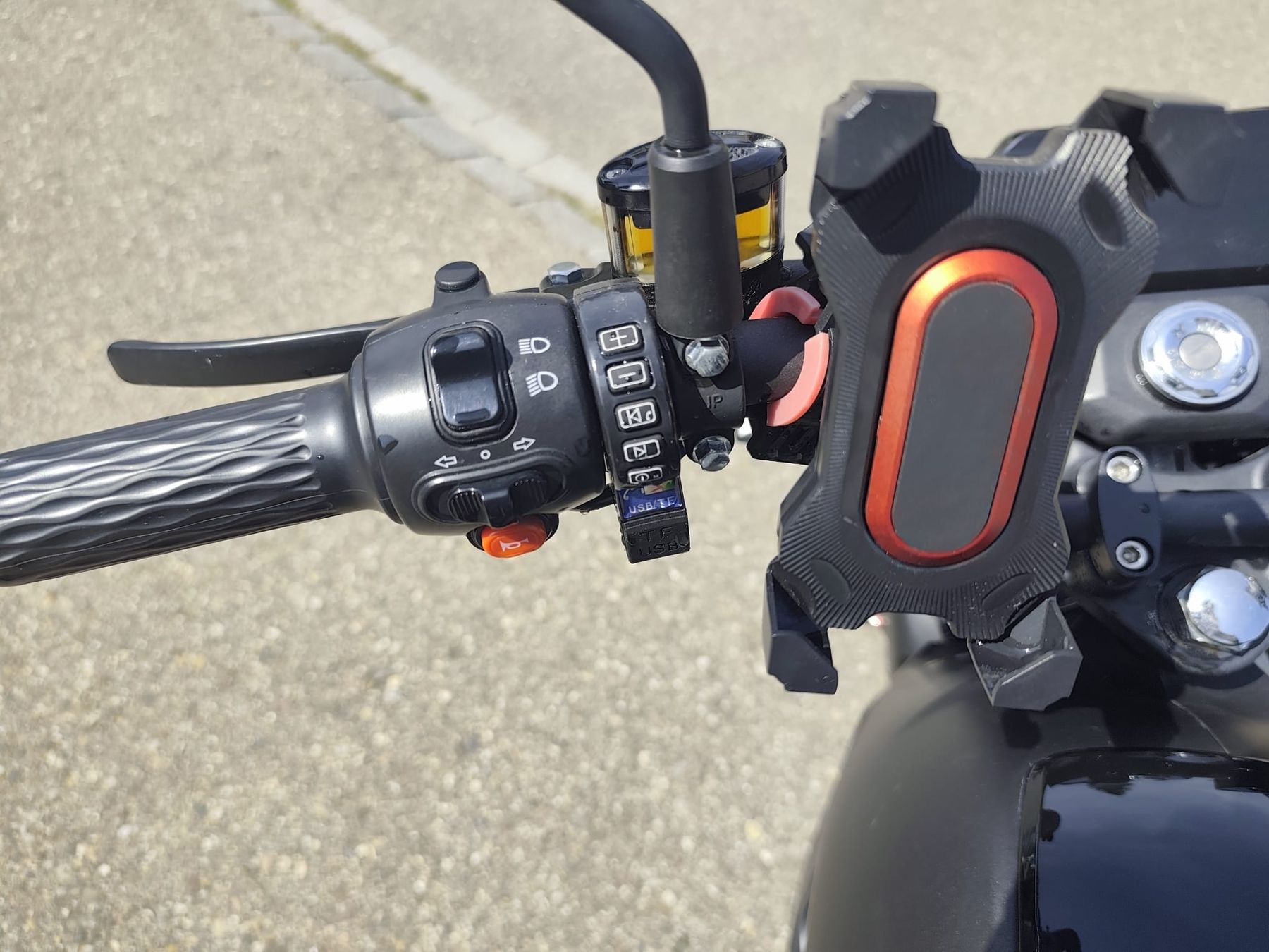 Scooter: City Max Pro E-Roller Schwarz – Usato da Kloten venduto da CellSwiss 1