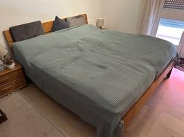Bett Komplett (Fachgeschäft, top Zustand!)
