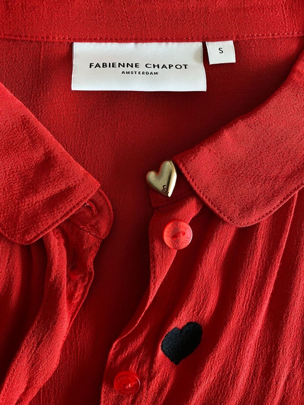 Camicette: Rote Bluse mit Herzen von Fabienne Chapot Gr. S – Usato da Sissach venduto da Vanessa_Atalanta 1