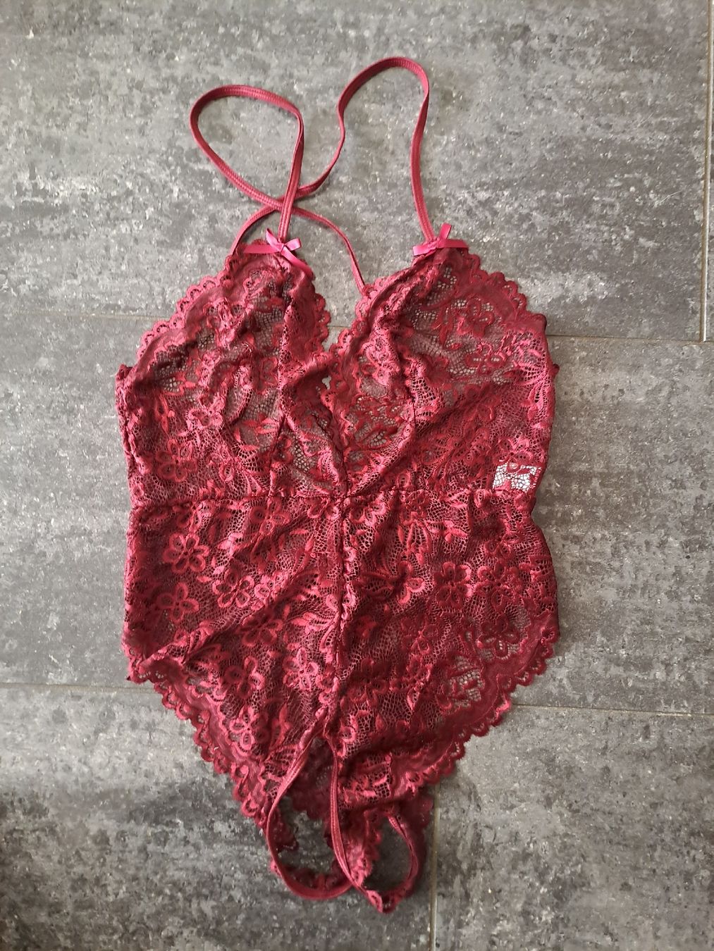 Altra biancheria intima: Body Bordeaux Spitze Neu XL – Nuovo (secondo la descrizione) da Rickenbach LU venduto da bishiida