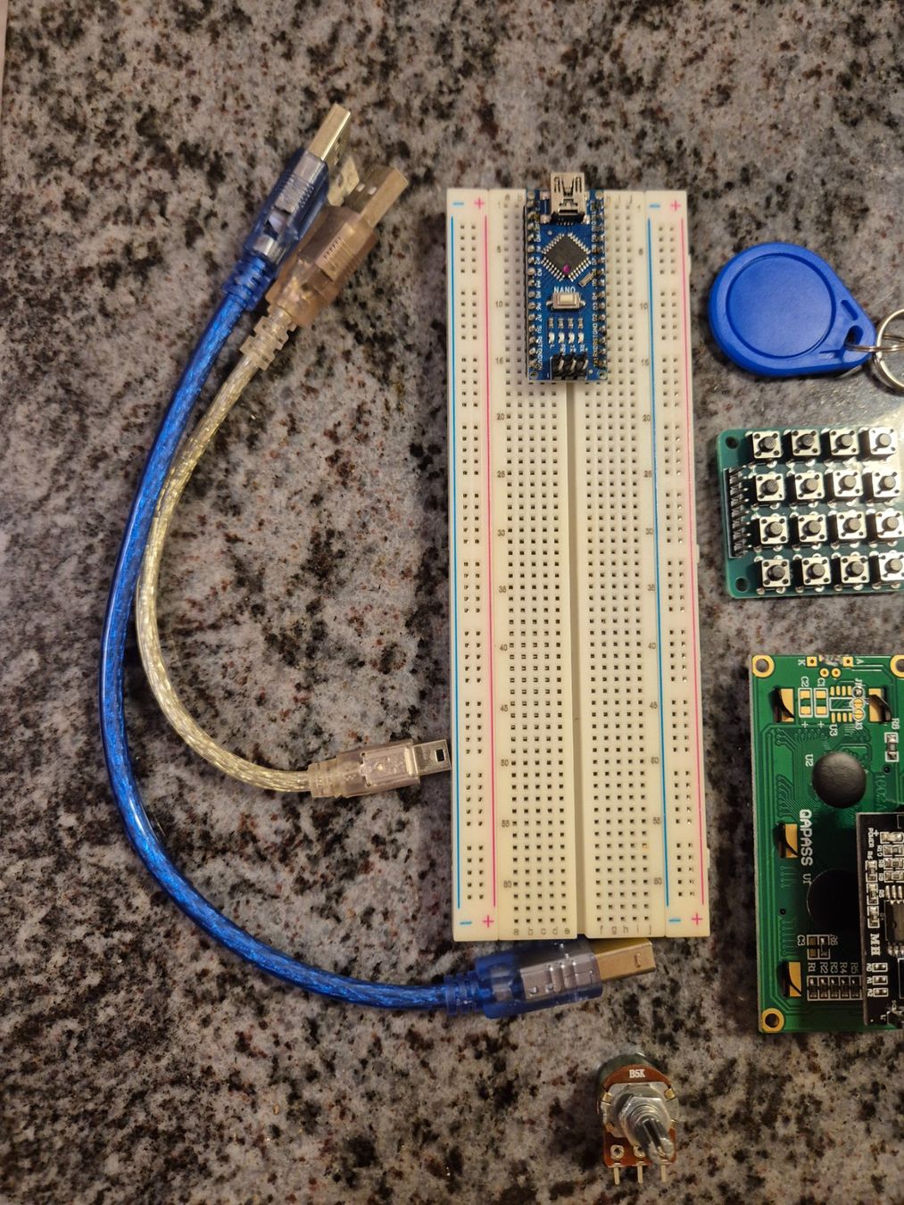 Arduino Composants électroniques: Starter Kit - Arduino – D'occasion à Jona par Tim_f2hy 2