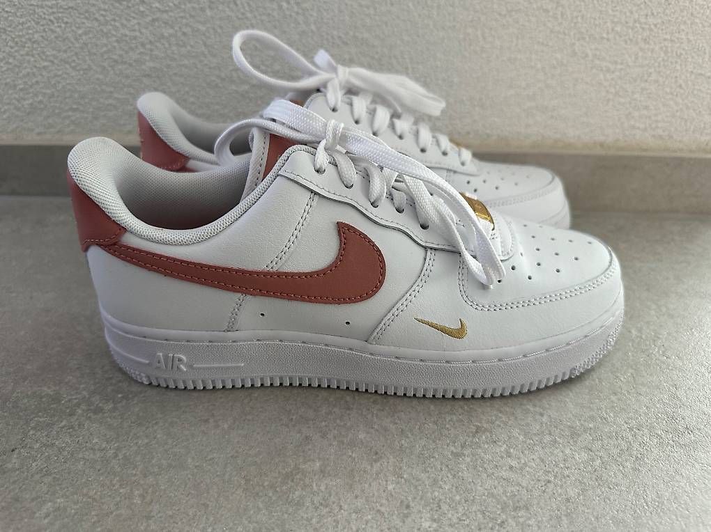 Chaussures femmes: Nike Air Force Gr.38 – Neuf avec emballage d'origine à Safnern par cel_56vx