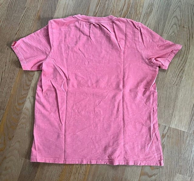 Superdry T-shirt: T-Shirt von Superdry pink – Usato da Steinmaur venduto da Dyleila 1