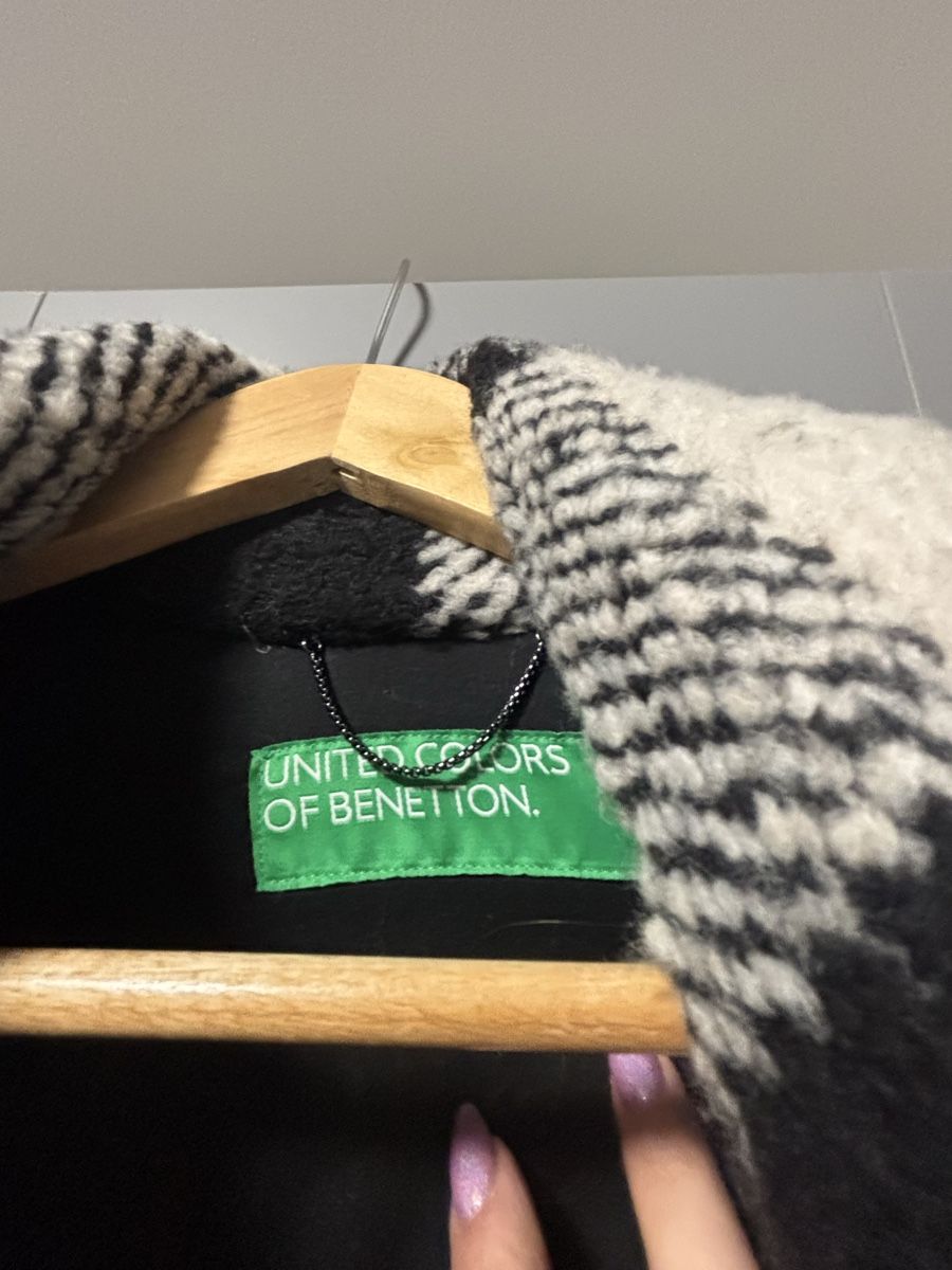 Benetton Giacche: Veste Benetton – Nuovo (secondo la descrizione) da Chavannes-des-Bois venduto da por_bq5v 1