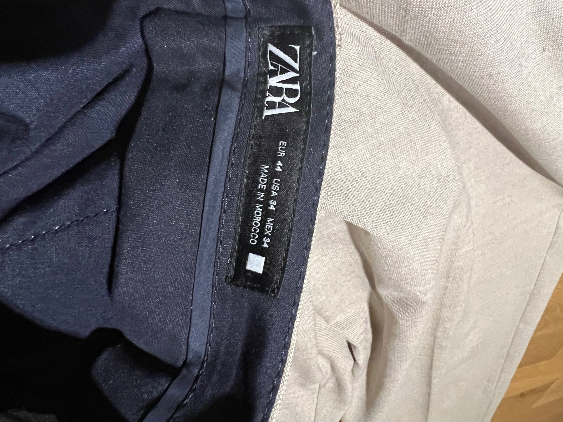Zara Pantaloni: Hose Zara beige – Usato da Altendorf venduto da wqv_97 2