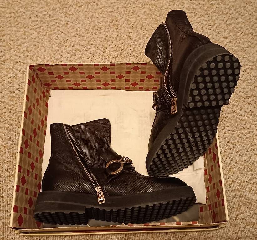Scarpe da donna: A.S. 98 Stiefeletten – Usato da Roggwil TG venduto da sunbug 2