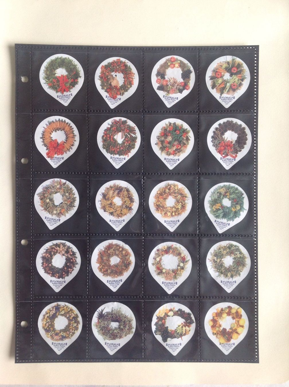 Kaffeerahmdeckel: KRD 1.132 Decorkränze 30 Stück – Gebraucht aus Glattbrugg von riseca