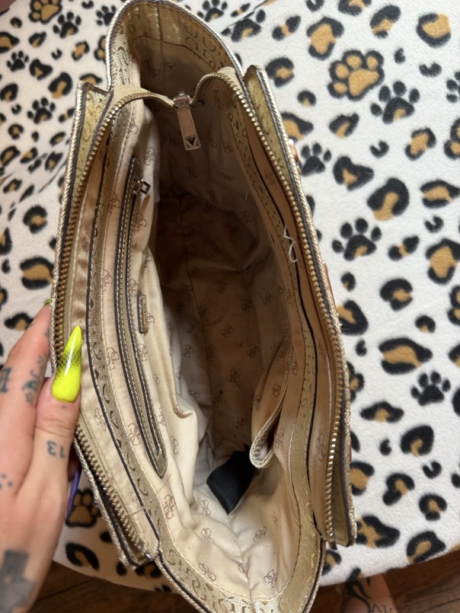 Guess Taschen für Damen: Guess tasche original – Gebraucht aus Münsingen von ran_5sv9 1