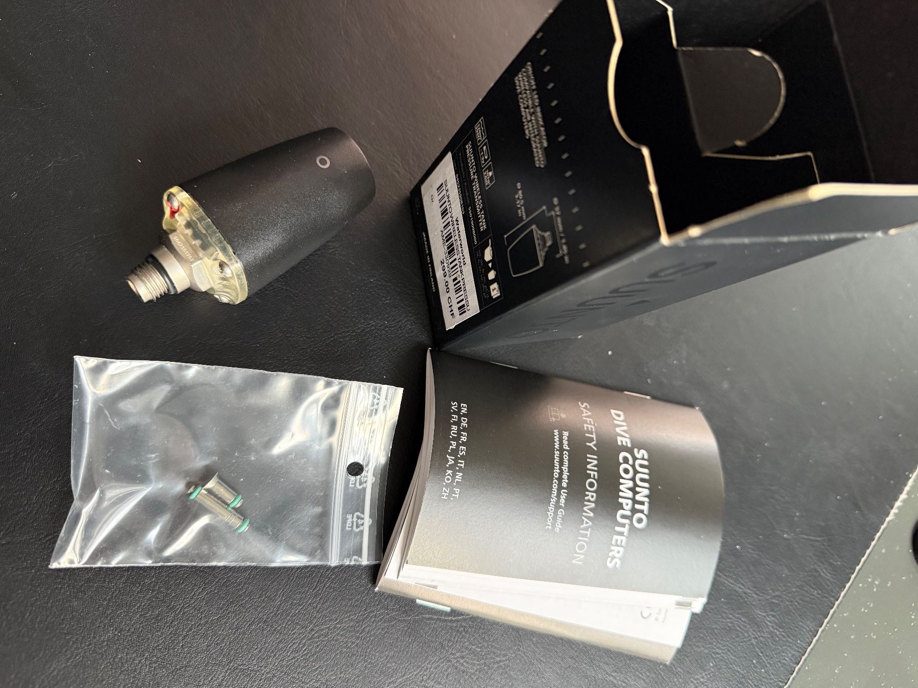 Suunto Orologi: Sender zu Suunto Tauchcomputer – Nuovo e nell'imballaggio originale da Effretikon venduto da Waterworld1 1