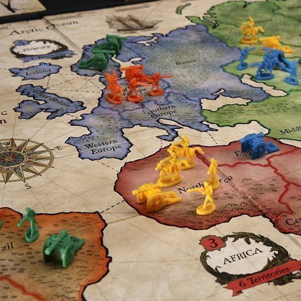Hasbro Spiele: Risiko Strategiespiel – Neu und originalverpackt aus Eschen von 33shaggy33 2