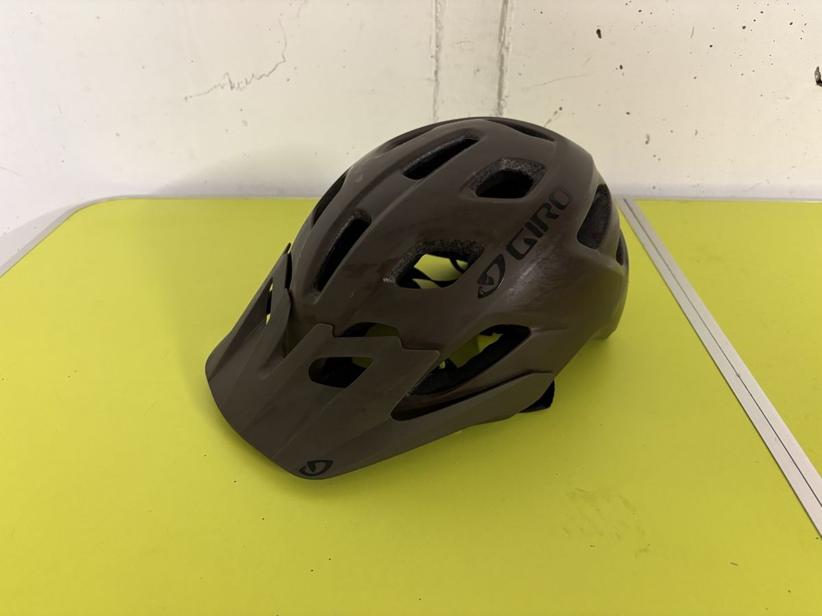 Giro Helme: Casque vélo Giro M MIPS – Gebraucht aus Villarimboud von hampton2012