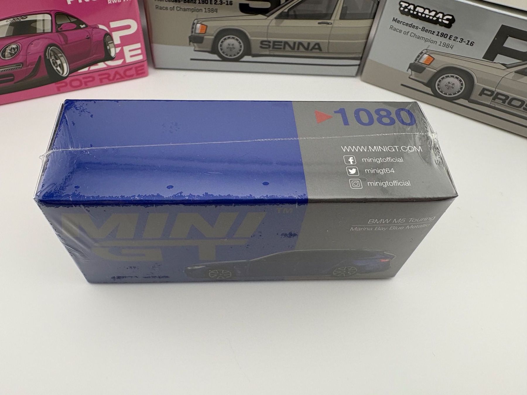 Hot Wheels Modellini d'auto: Mini GT BMW M5 Touring - 1080 – Nuovo e nell'imballaggio originale da Flawil venduto da HeisseReifen 4
