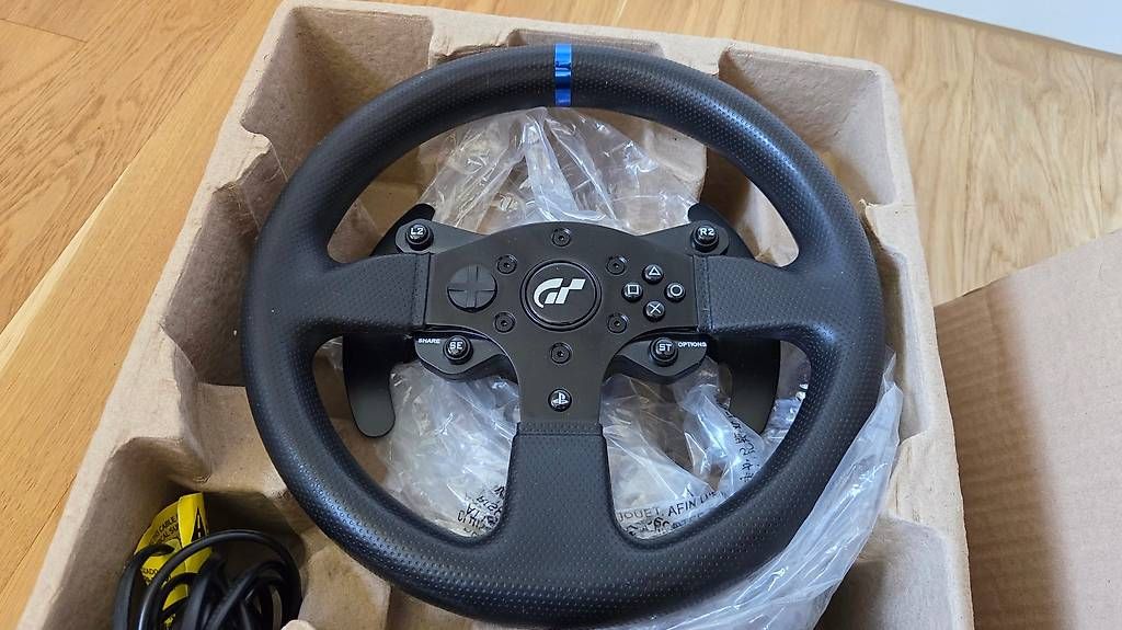 Thrustmaster Controller: Thrustmaster T300RS mit T-LCM Pedalen – Usato da Frauenfeld venduto da zaghoi 2