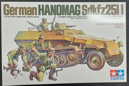 Tamiya 35020 German Hanomag Sd.Kfz. 251/1 Ausf. C