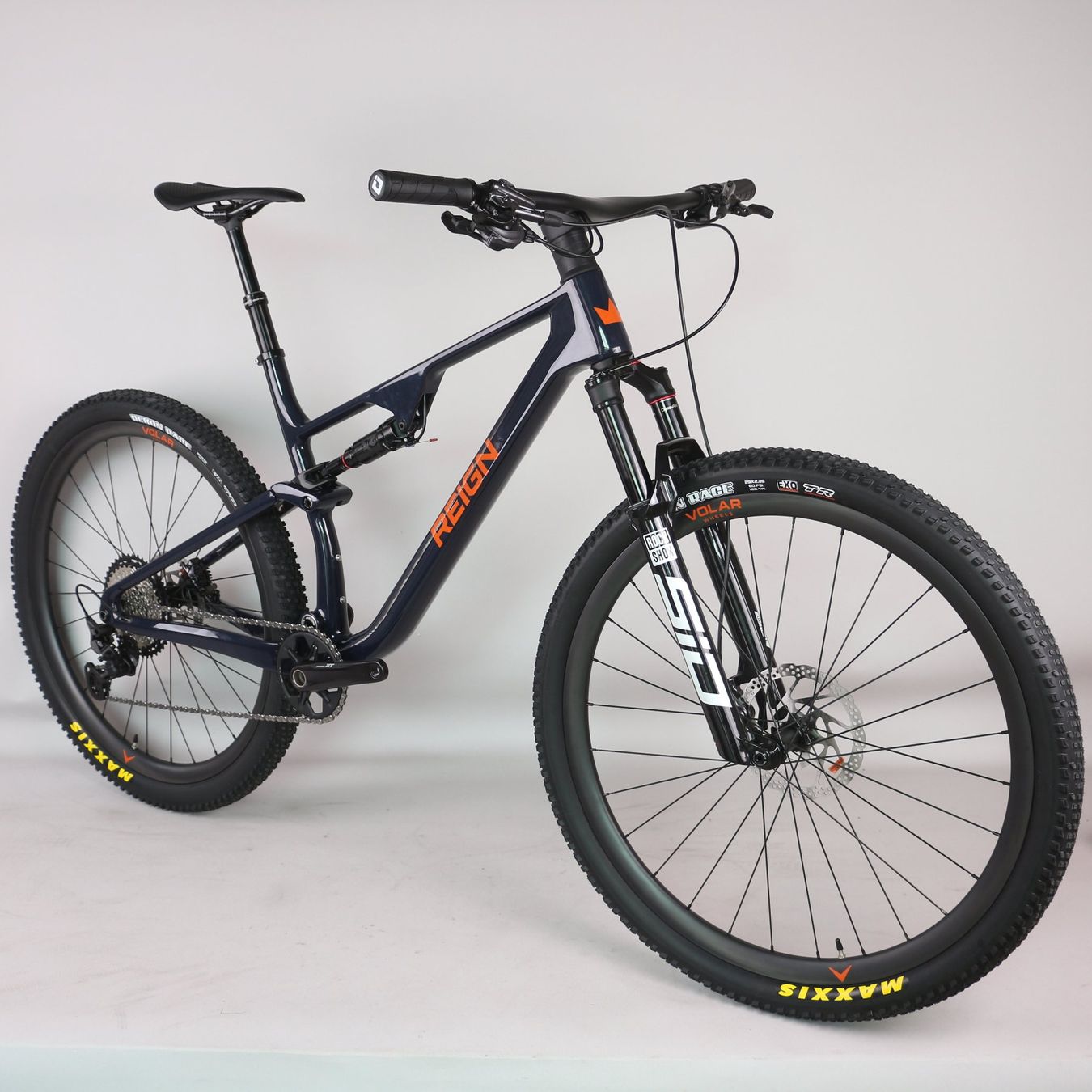 Vélos: Vélo tout suspendu REIGN 29" – Neuf (Voir description) à Delémont par Allbikes