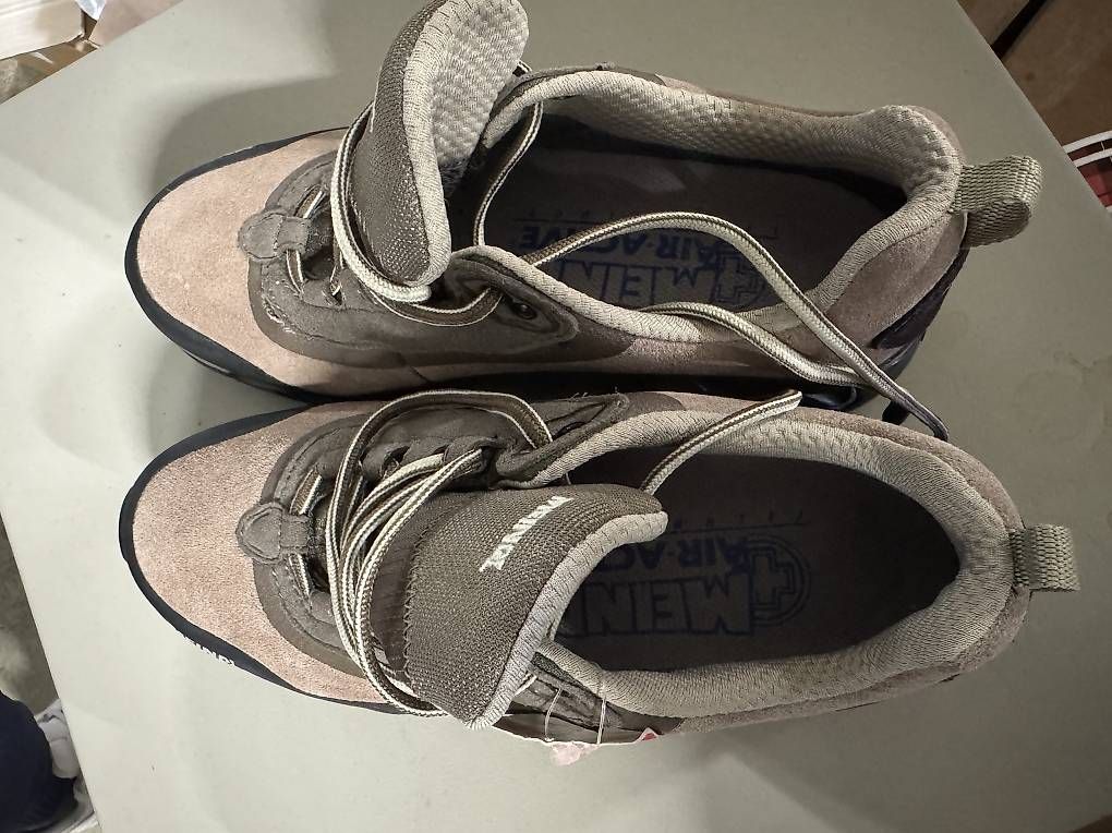 Meindl Scarpe da donna: Meindl Wanderschuhe Gore-Tex, Grösse 37.5, NEU – Nuovo e nell'imballaggio originale da pratteln venduto da audimaster 2