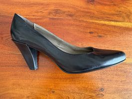 ROBERTO SANTI LEDER-PUMPS, GR. 39, SCHWARZ, ABSATZ 7 CM