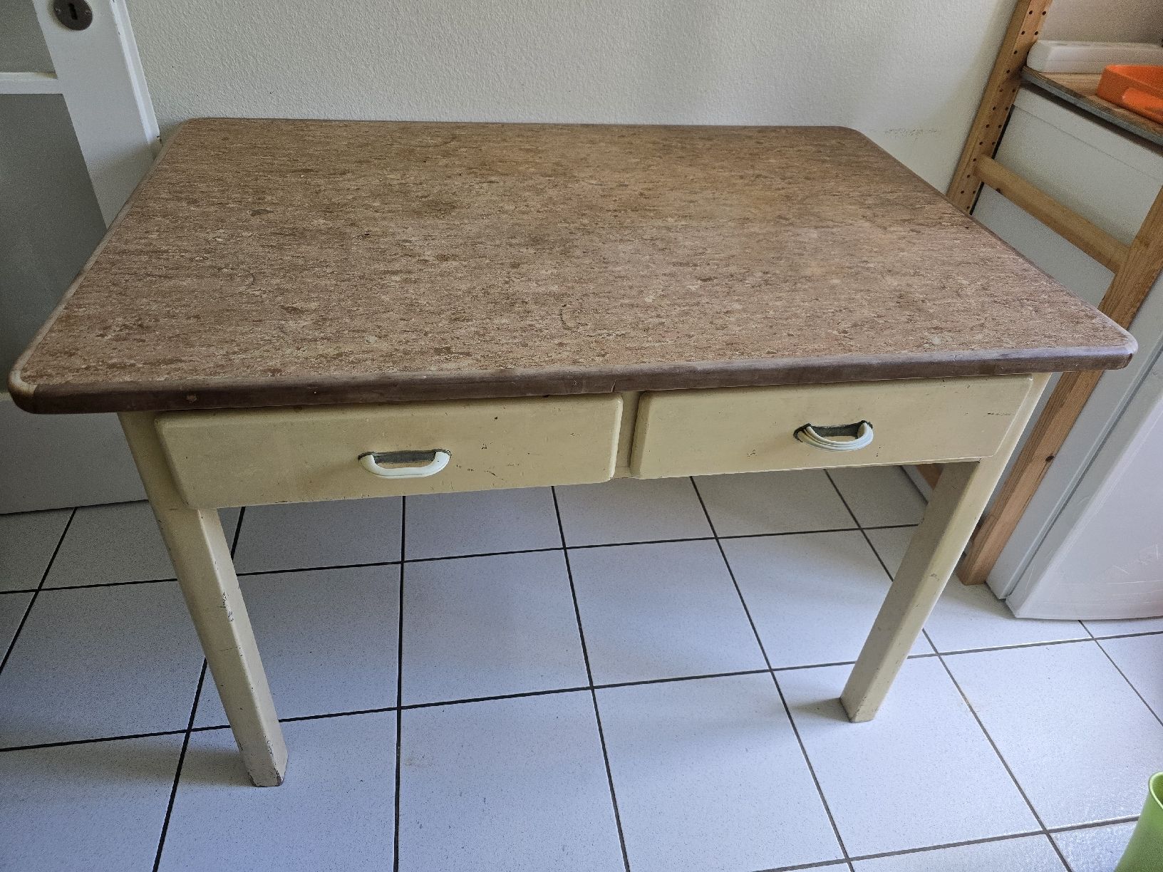 Tavoli: Vintage  Tisch 40-60' Küchentisch – Usato da Riehen venduto da Pelagia07