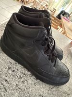 Nike schwarz gr 40 neuwertig
