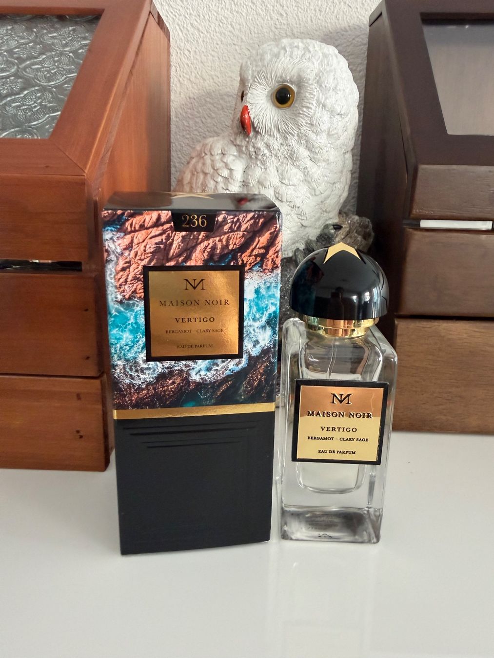 Parfum & Eau de Toilette: Maison Noir Vertigo - Eau de Parfum - Almost Full! 49 – Gebraucht aus Morges von kon_c2pz