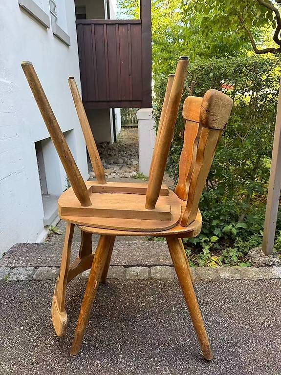 &Tradition Chaises: Beizenstuhl massive Bauernstuhl Stabelle – D'occasion à Aarburg par Qin3ze 2