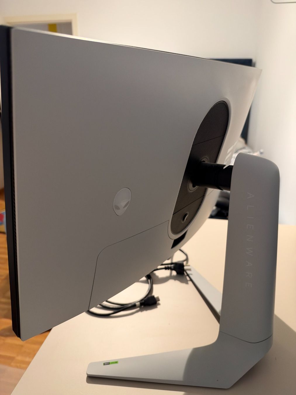 Dell Monitor: Dell Alienware AW2723DF – Usato da oberglatt  zh venduto da aleks06 3