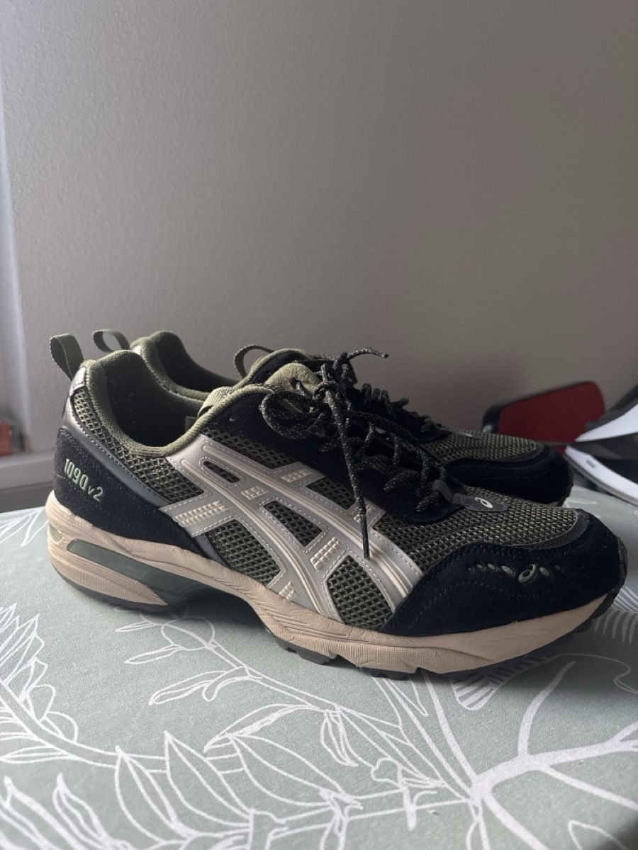 Asics Herrenschuhe: Asics 1090v2 Grün/Schwarz – Neu (gemäss Beschreibung) aus Luzern von josi_