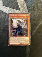 Leitende Quem, die Tugendhafte (CYAC-DE011), Secret Rare