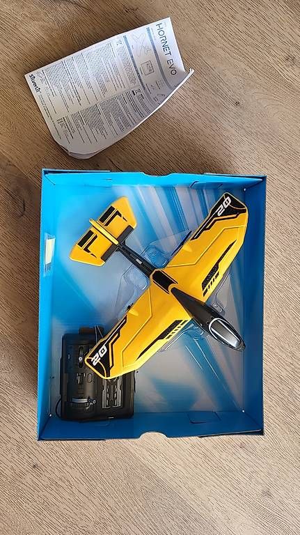 Spielzeuge: Avion telecommandé Silverlit Hornet Evo comme neuf – Gebraucht aus Trélex von emm_rz7g 4