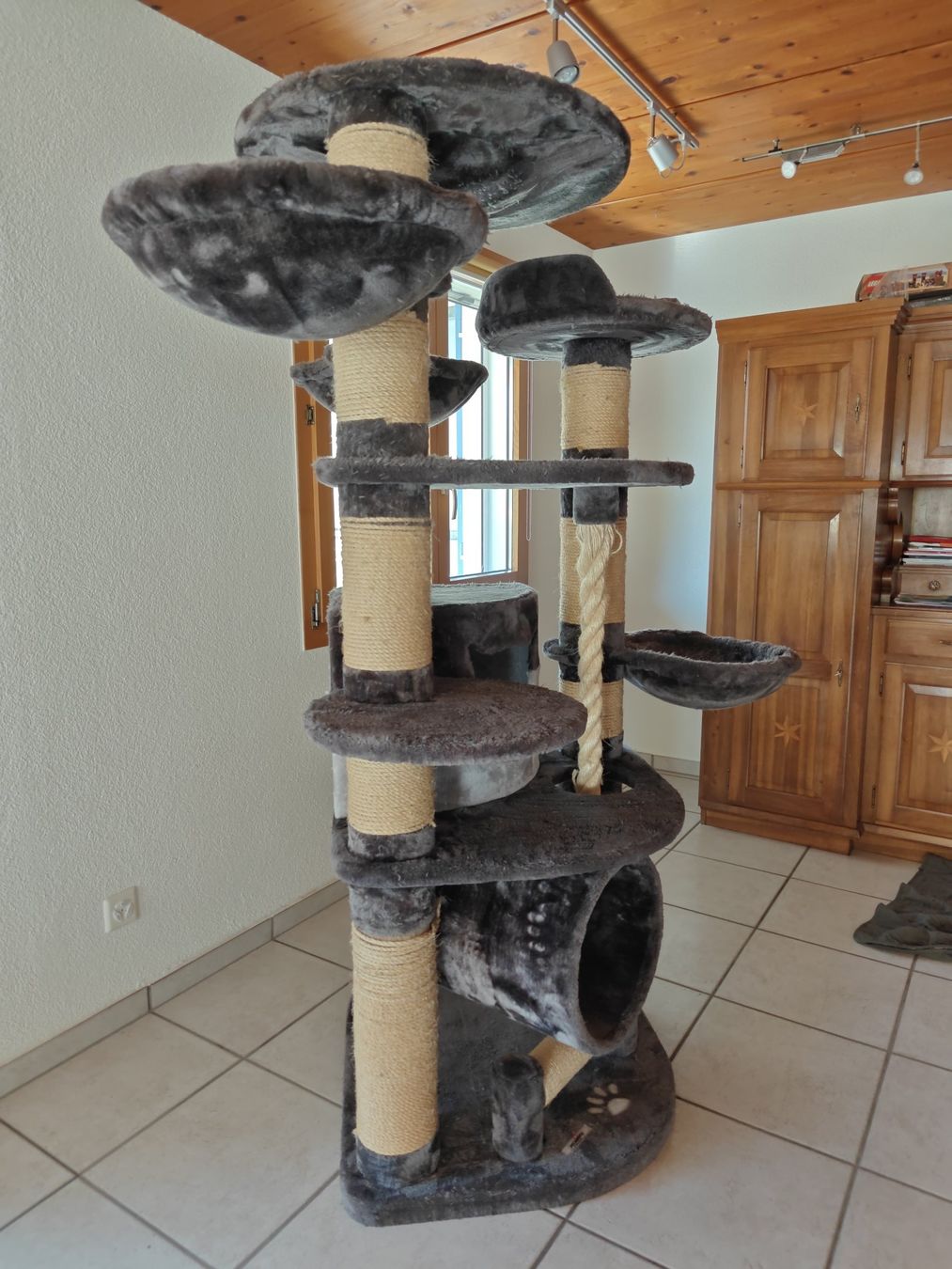 Tiragraffi: Katzenbaum – Usato da Erstfeld venduto da Bini-CH 2