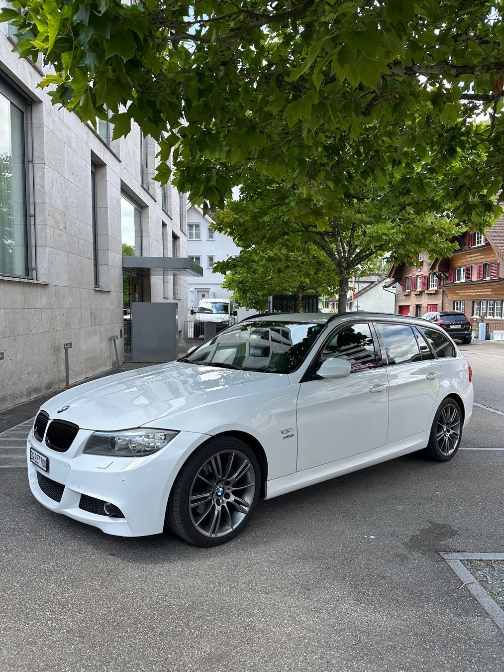 BMW Automobili: BMW 320d xDrive – Usato da Niederuzwil venduto da fer_68