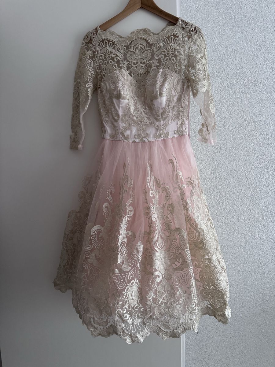 Kleider: Chi Chi London Kleid – Gebraucht aus Gossau SG von EMK230815 1