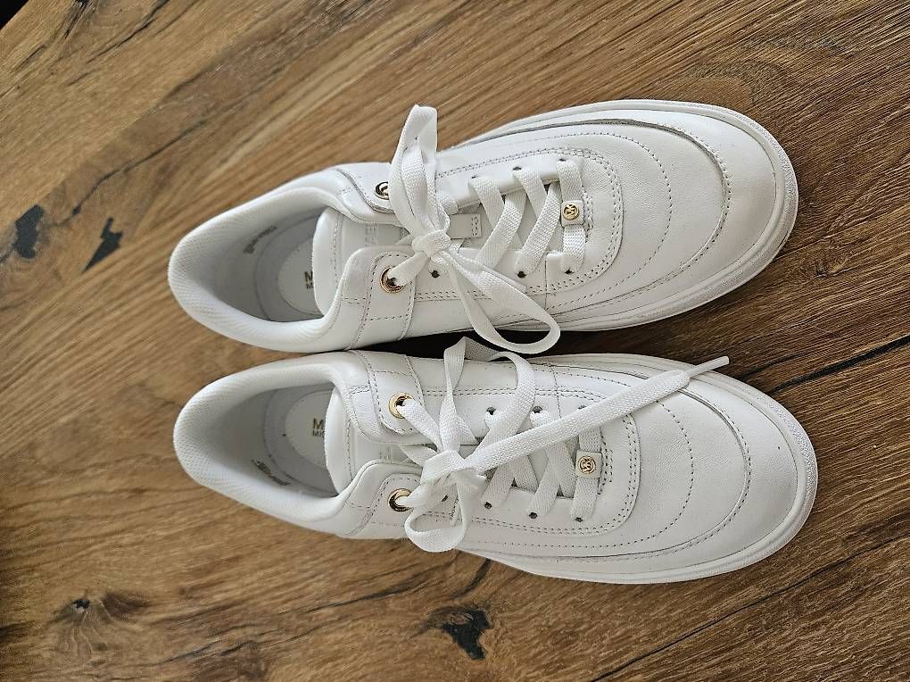 Michael Kors Scarpe da donna: Michael Kors Sneaker 40 – Usato da Härkingen venduto da deb_6bsp
