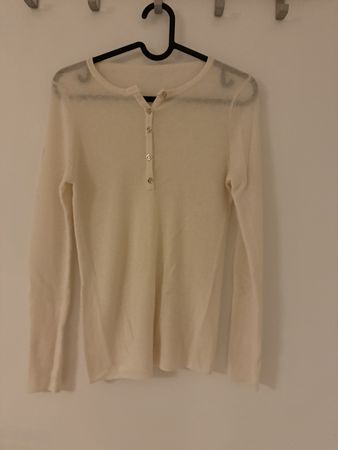 Cream Merino Wool Top - Soft, Elegant, and Warm for Winter