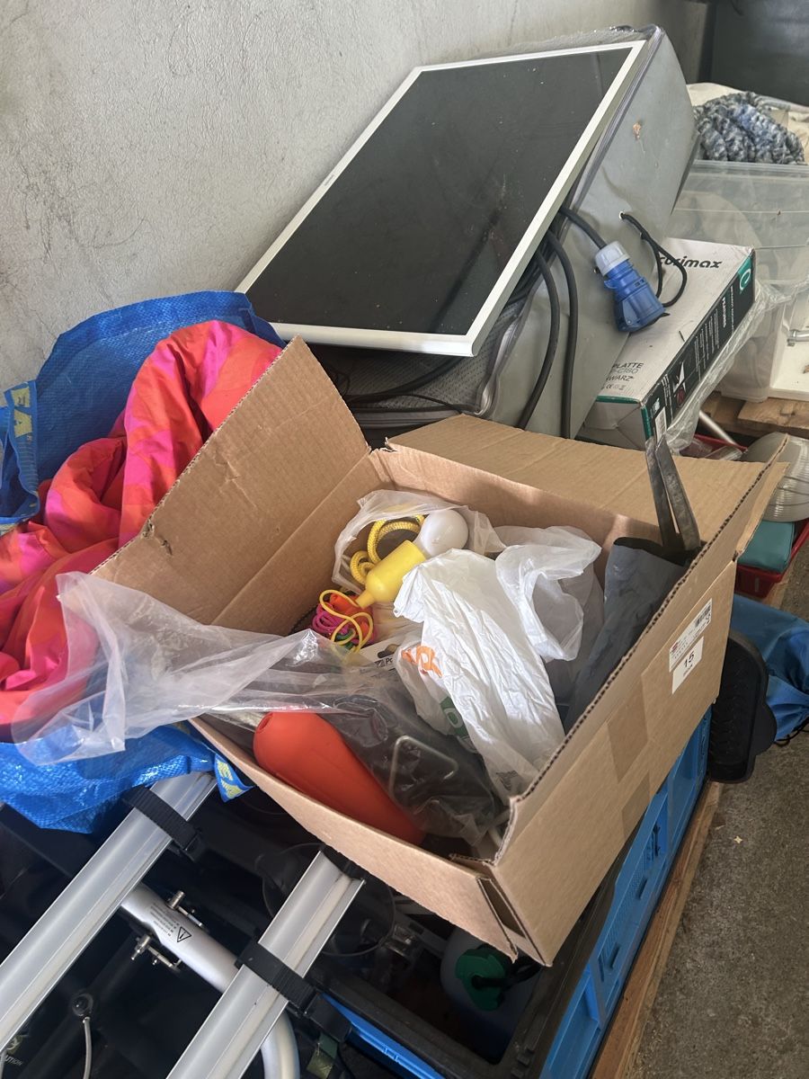 Altro per Eventi aziendali & Feste: Diverses Camping Material – Usato da Kölliken venduto da BYS01 4