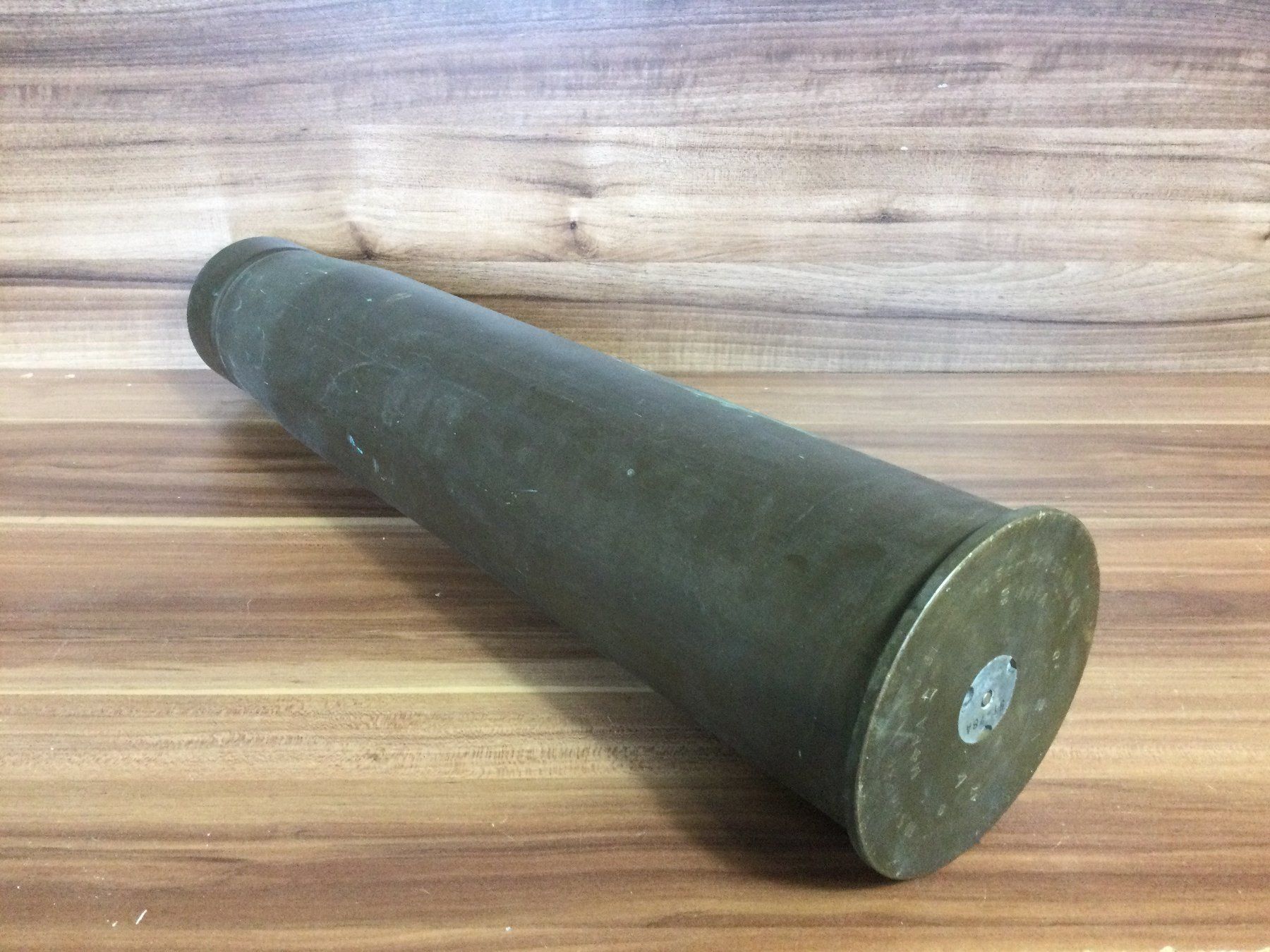 Schweizer Armee Stichwaffen: Leere gebrauchte 10,5-cm Hülse von Centurion-Panzer – Gebraucht aus Wangen SZ von kuriosum12 1