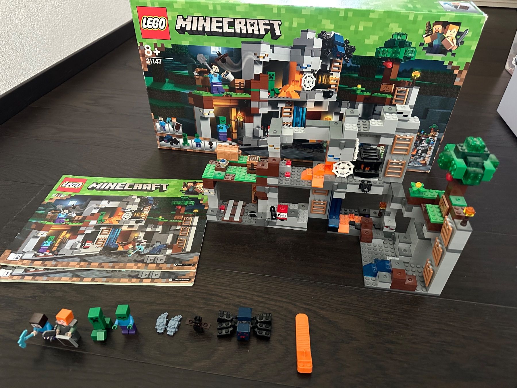 Lego Kit di costruzioni: LEGO Minecraft 21147 The Bedrock Adventures – Usato da Pianezzo venduto da fil_fv5l