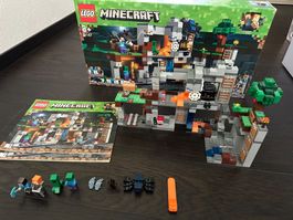 LEGO Minecraft 21147 The Bedrock Adventures