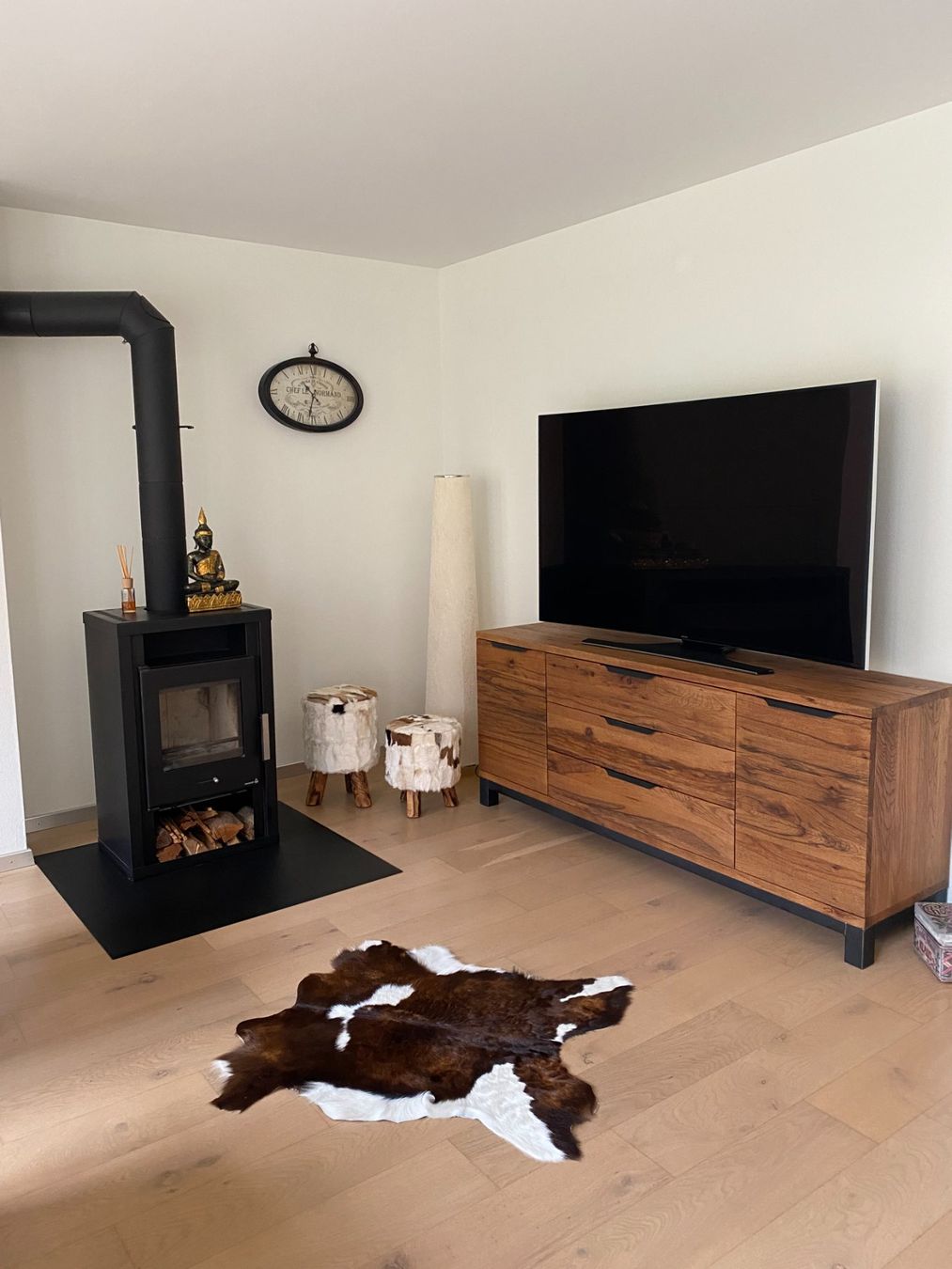 Pfister Cassettiere: Sideboard Massivholz Wildeiche – Usato da Unterterzen venduto da bac_287t 1