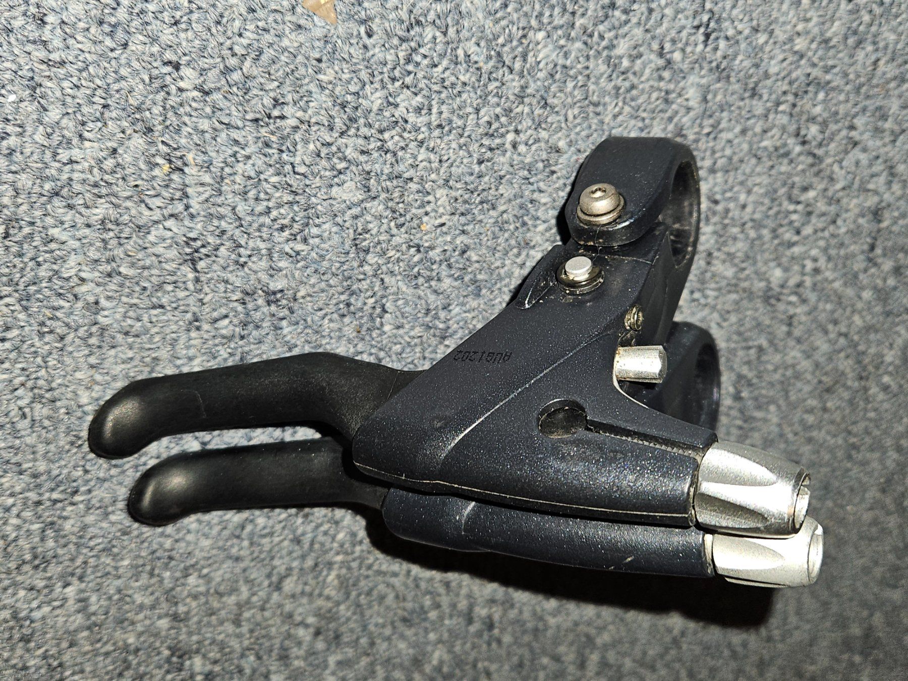 Sram Pezzi di ricambio: Sram 9.0 Bremshebel Retro Kult MTB Teile – Usato da Ammerswil AG venduto da Undenheim 6