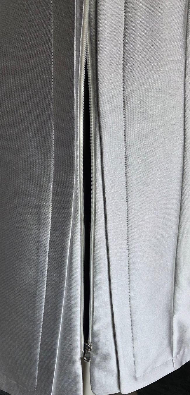 Armani Cappotti: Silberner Damen Mantel, NEU, Gr. 40 ARMANI – Nuovo e nell'imballaggio originale da Wettswil venduto da doe_x6nz 4