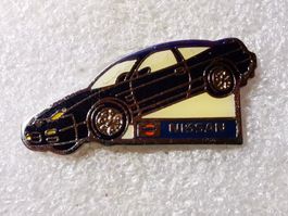 Ansteckpin 88: Auto Nissan