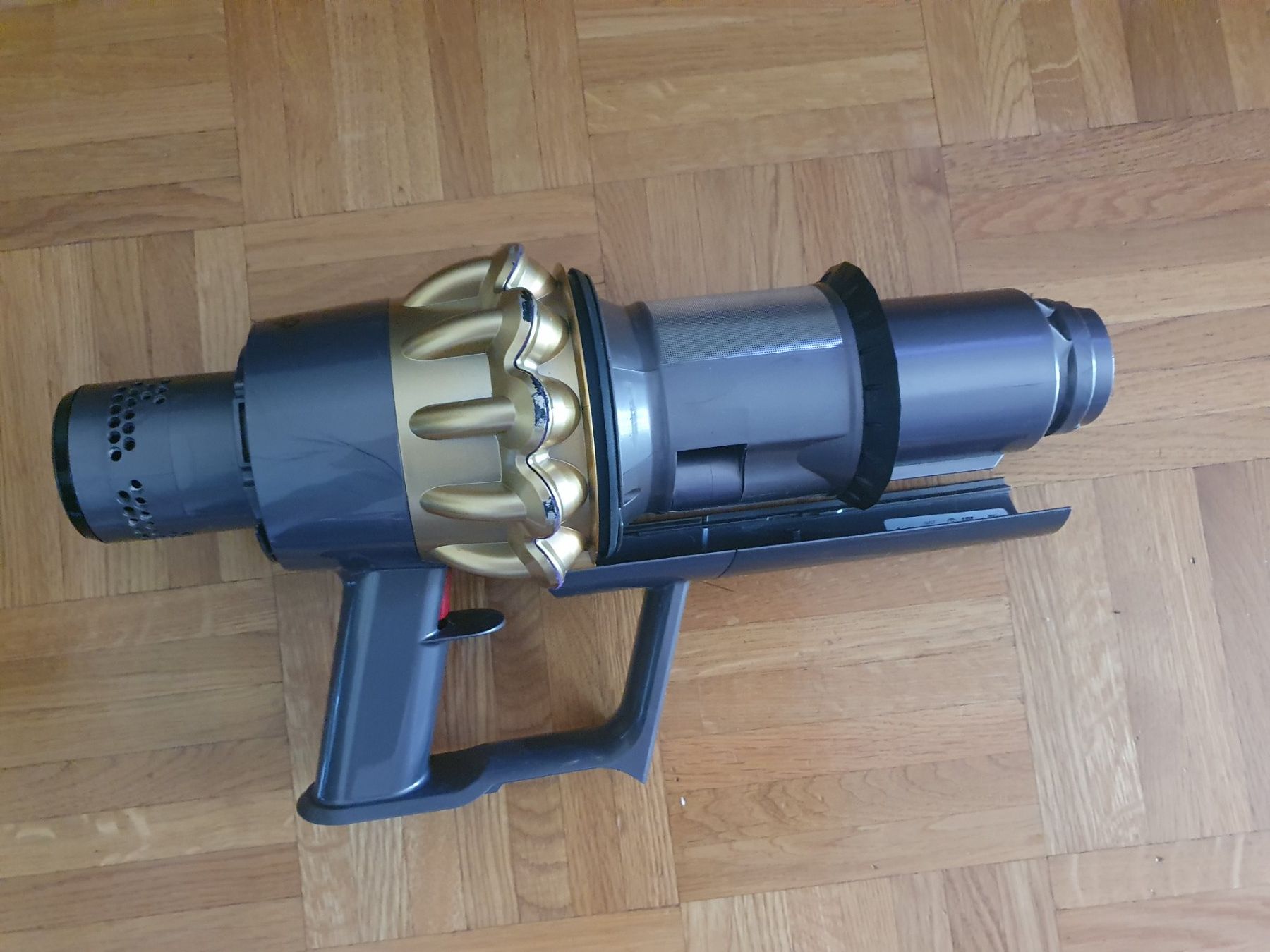 Dyson Aspirateurs & Accessoires: Pièce détachées pour Dyson V11 déffectieux – Défectueux à Prilly par RoDyRe 2