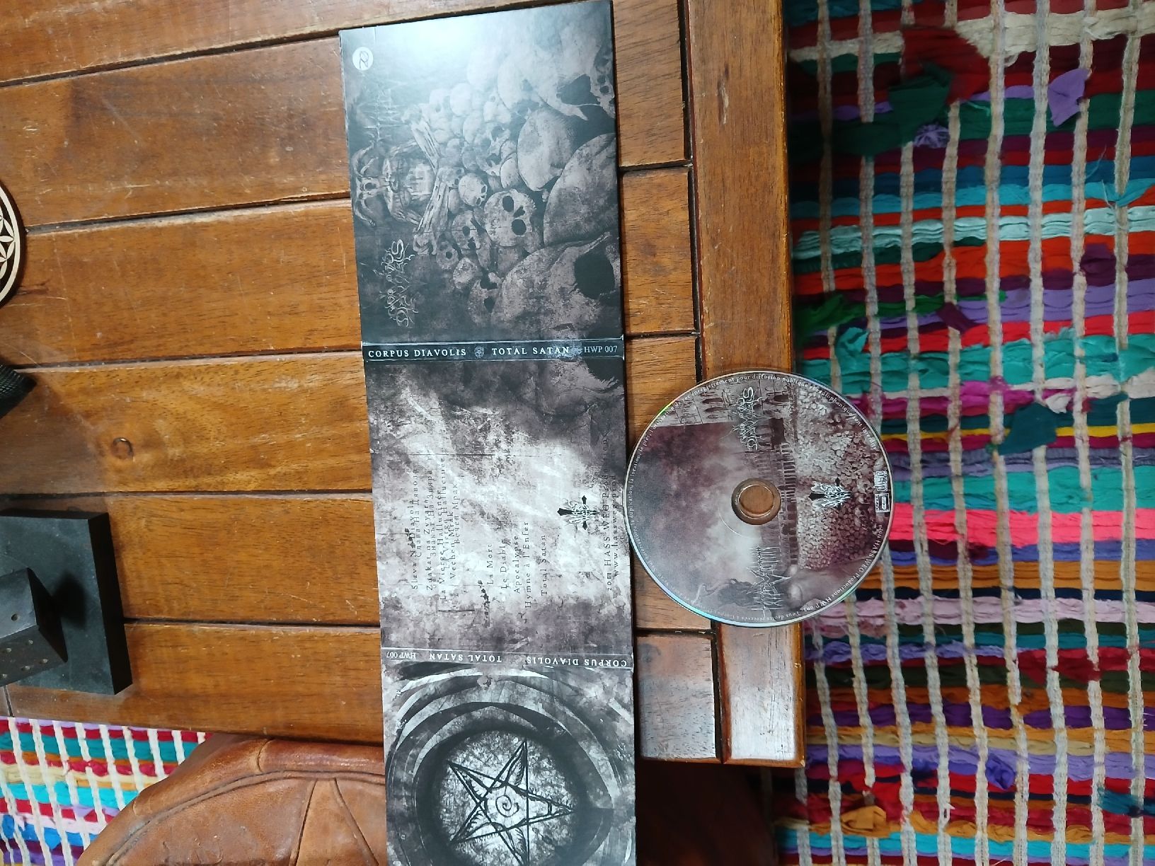 CD: corpus diavolis/total satan (split, digi) – Usato da St-Cergue venduto da VeganWarrior