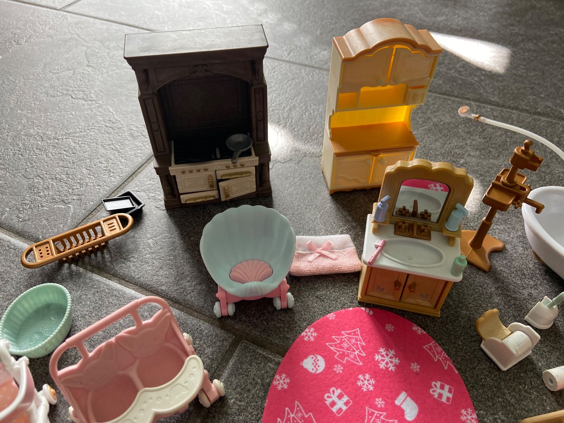 Sylvanian families Case e mobili per bambole: Sylvanian Haus mit Zubehör – Usato da Zürich venduto da Lilabalu65 4