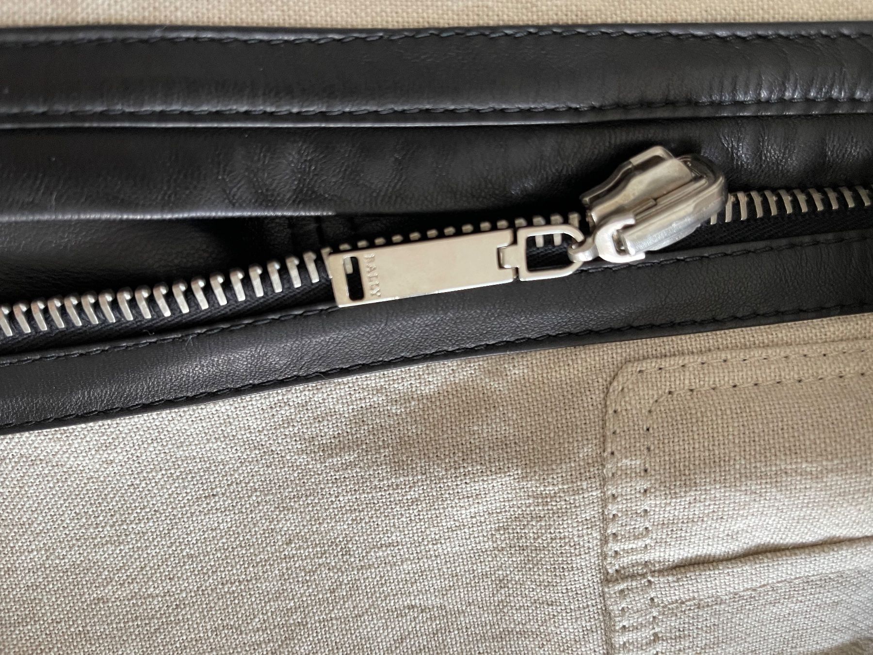 Bally Giacche: BALLY Lederjacke NEU, Lim. Edition Gr. 36 – Nuovo (secondo la descrizione) da Dättwil AG venduto da nika8810 6