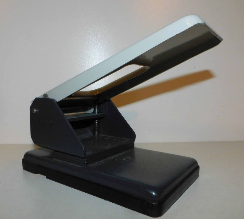 Neue Fundschätze Locher Bürobedarf Extra grosser Locher | Kaufen auf ...