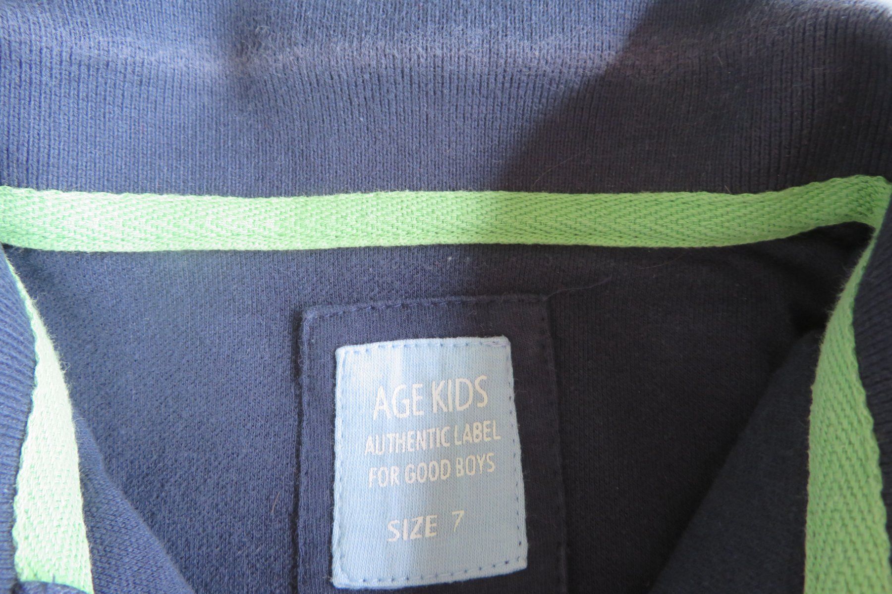 Camicie, T-shirt & Polo: AGE KIDS  Poloshirt Grösse 122 – Usato da Wil ZH venduto da Tamagy 1